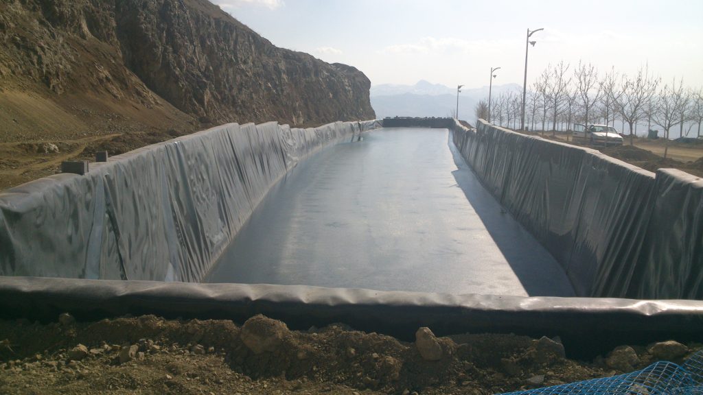 مخزن آب ژئوممبران